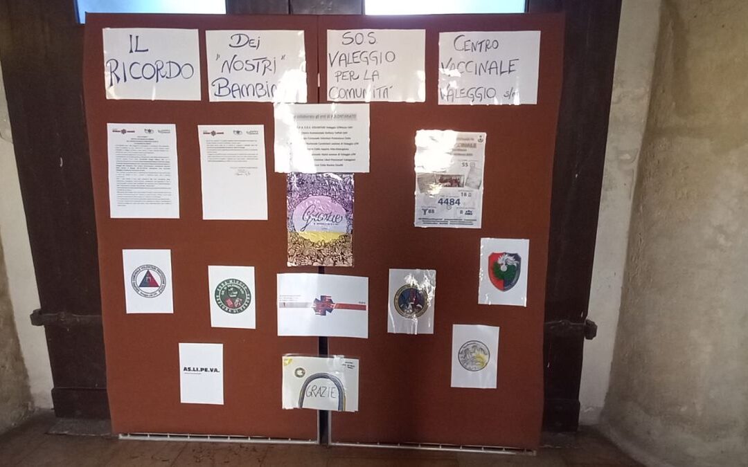 Mostra disegni dei bambini del centro Vaccinale